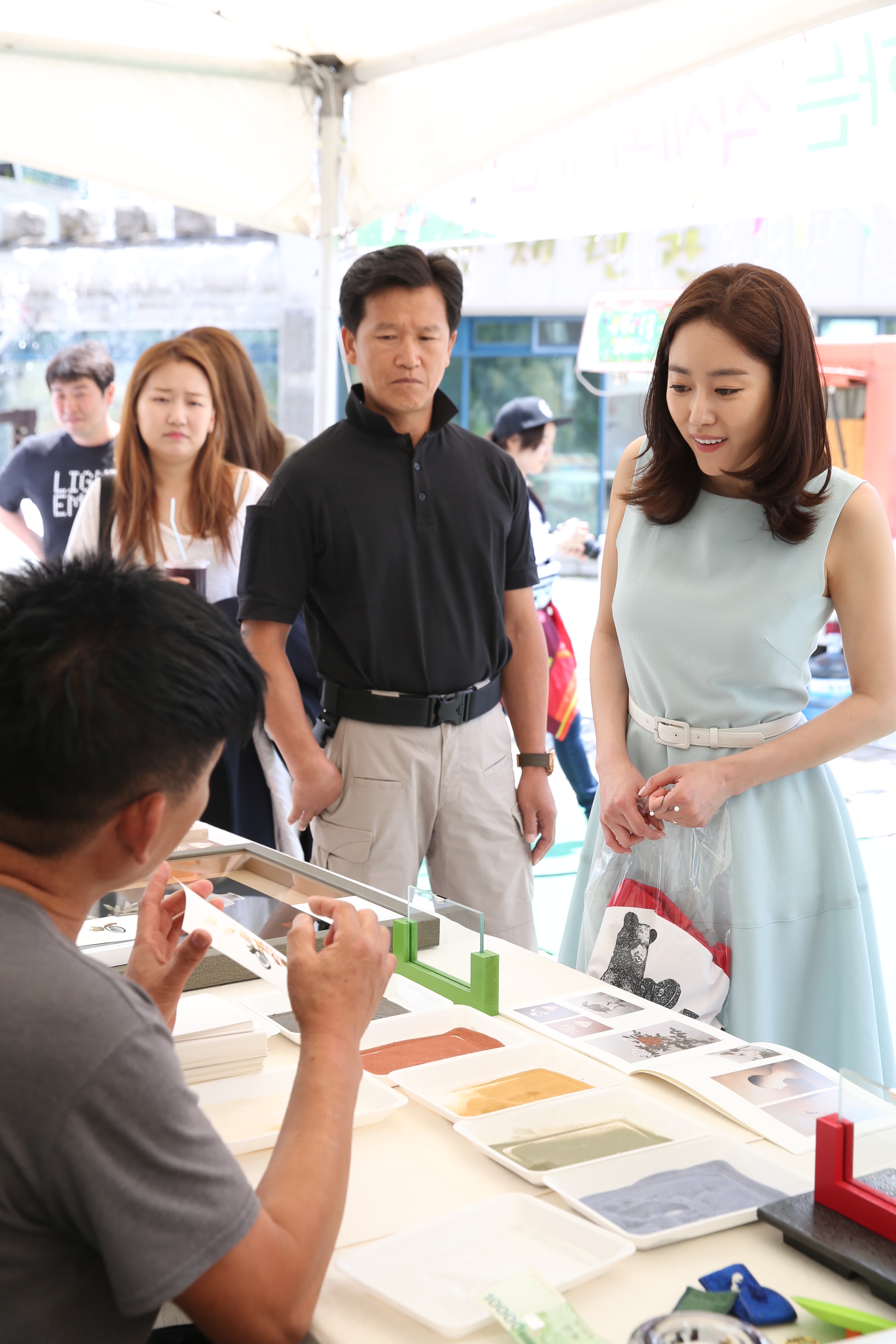2015.06.05. 제3회 무주산골영화제-페스티벌 프렌즈 전혜빈 기념품 판매