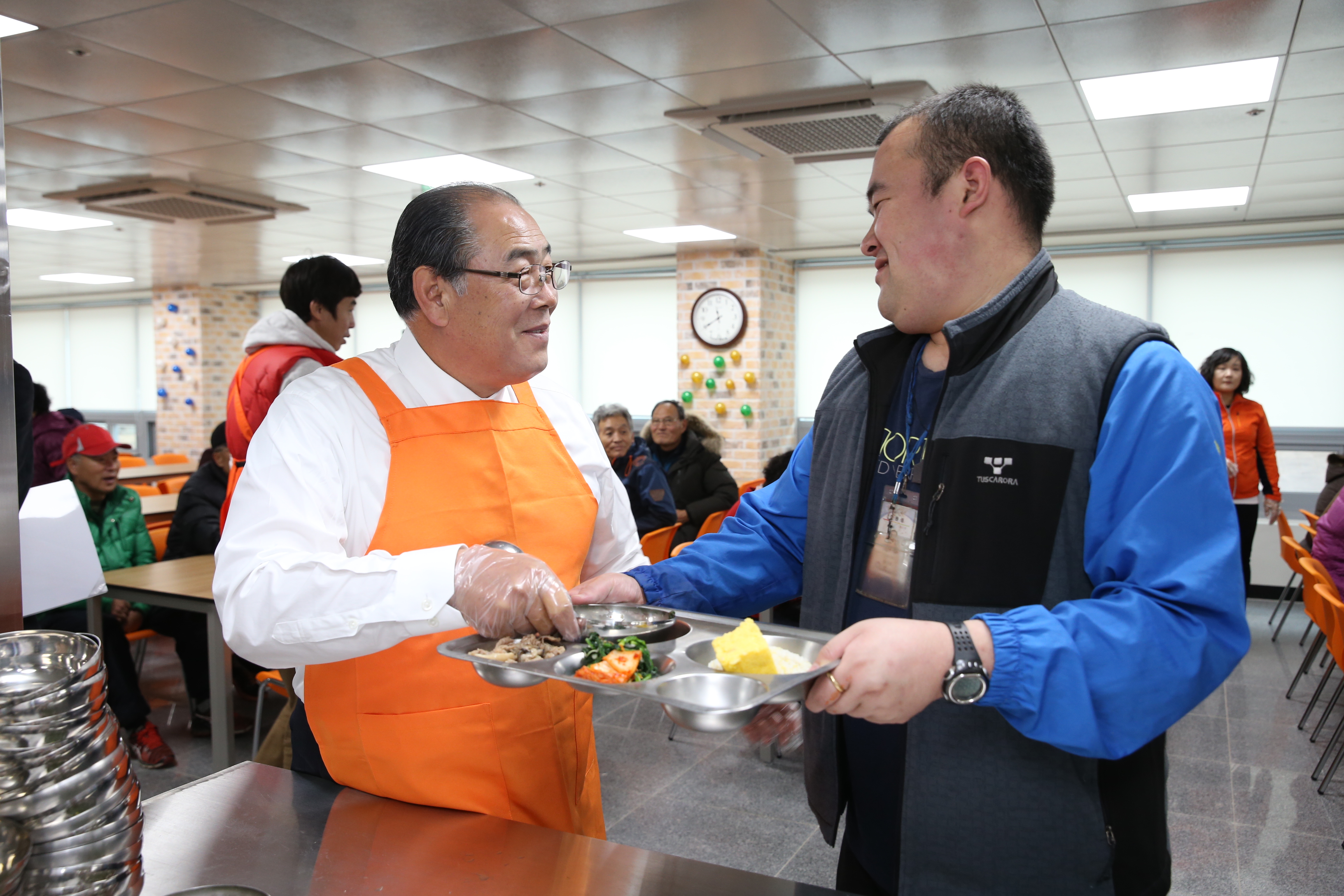 2015.12.03. 건강증진센터 경로식당 배식봉사