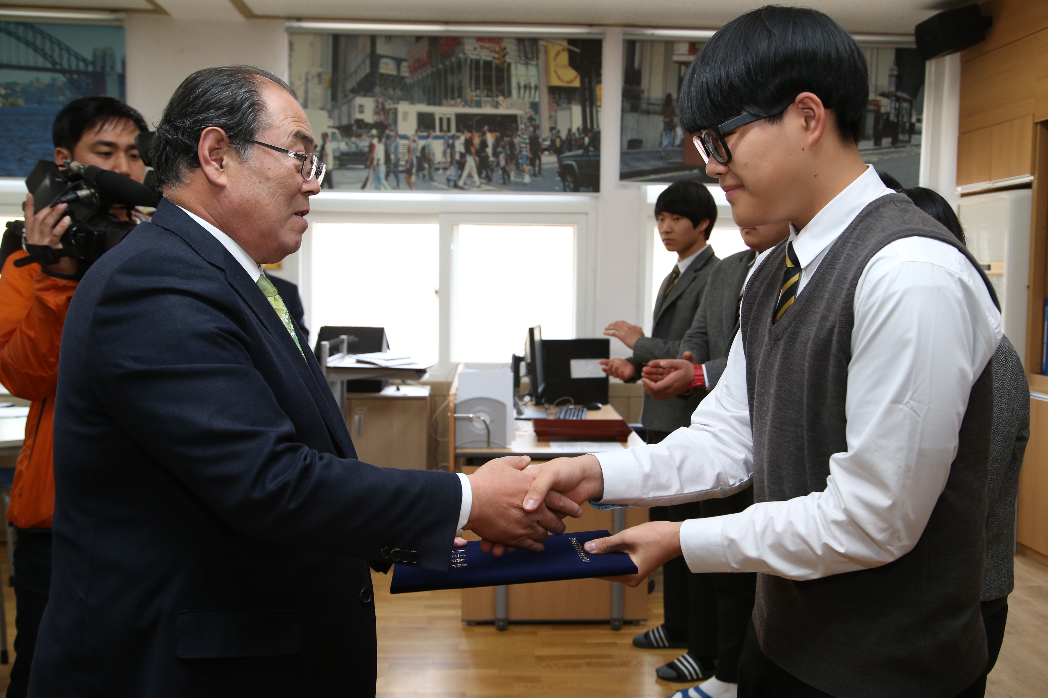 2015.04.21. 2015 지역으뜸인재 장학금 및 증서 수여식