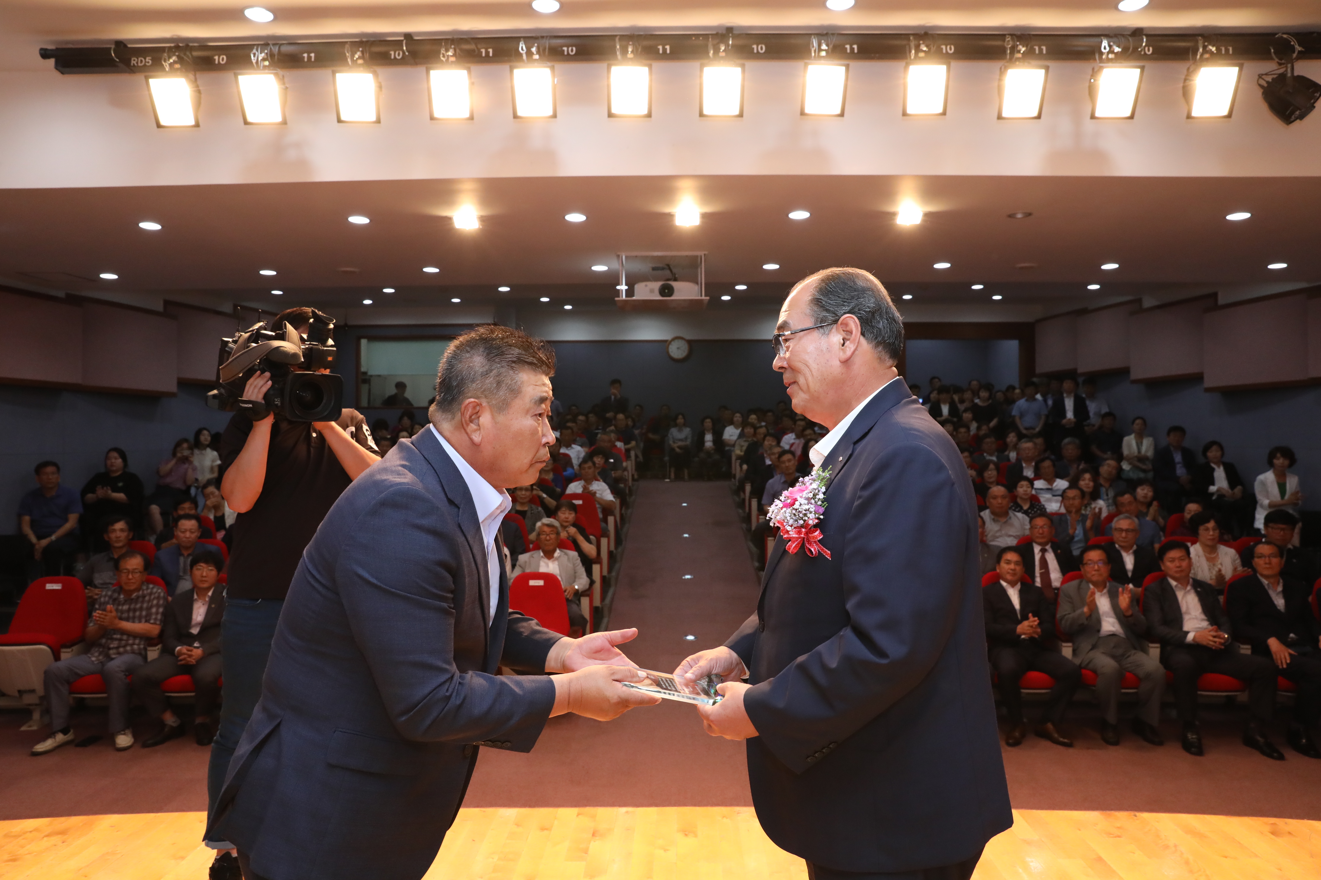 2018.06.29. 황정수 무주군수 이임 충혼탑 참배