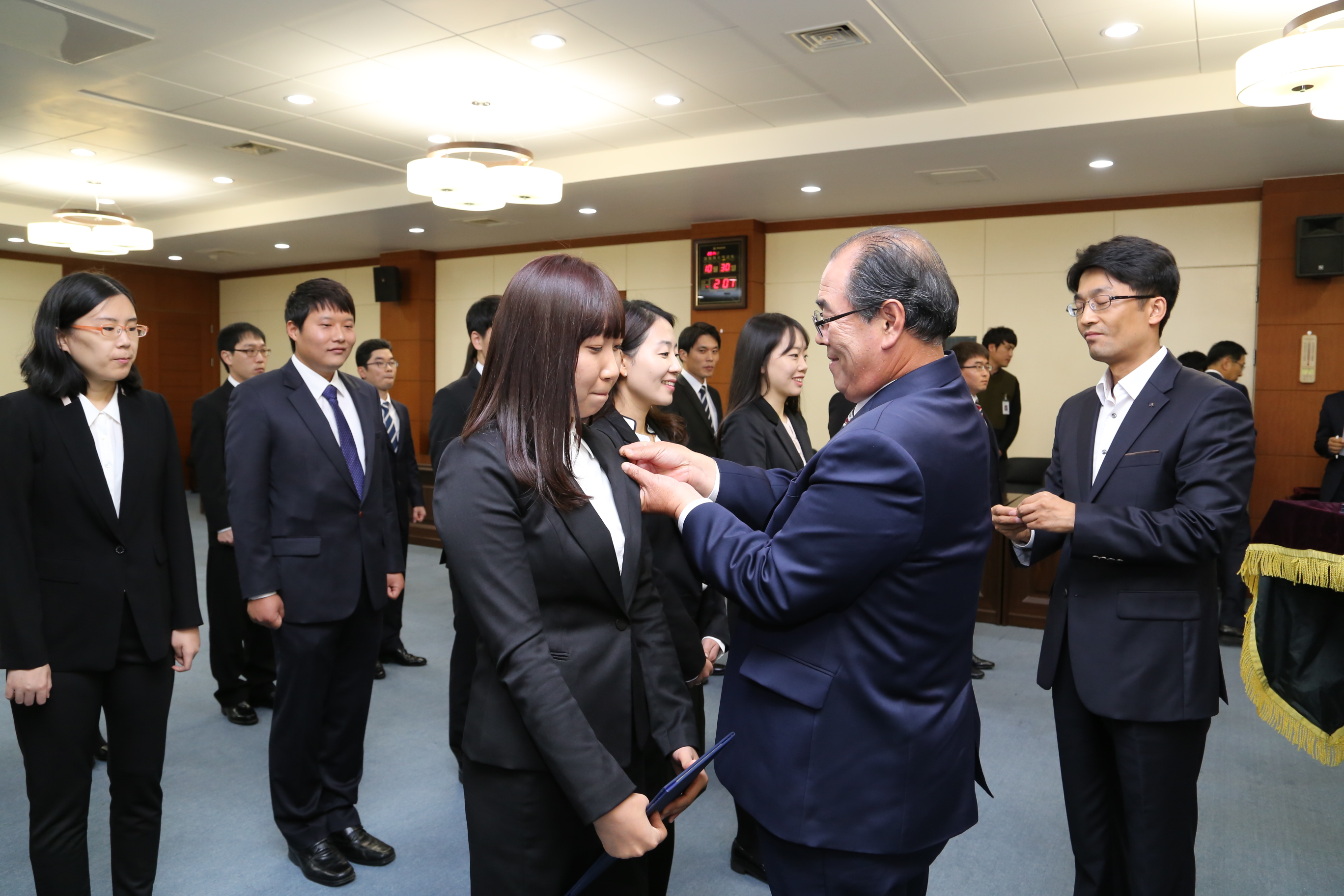 2014.10.30. 신규임용공무원 사령장