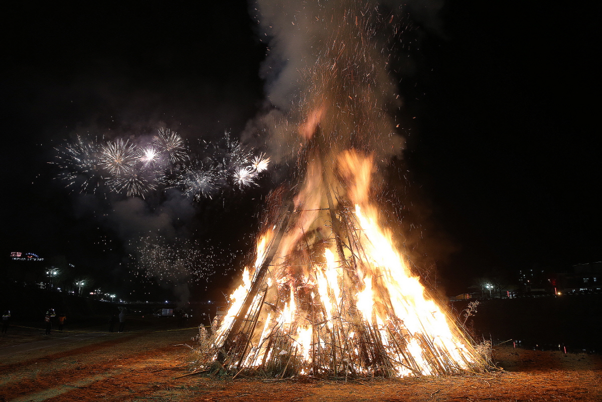 2015.03.05. 정월대보름 달집태우기